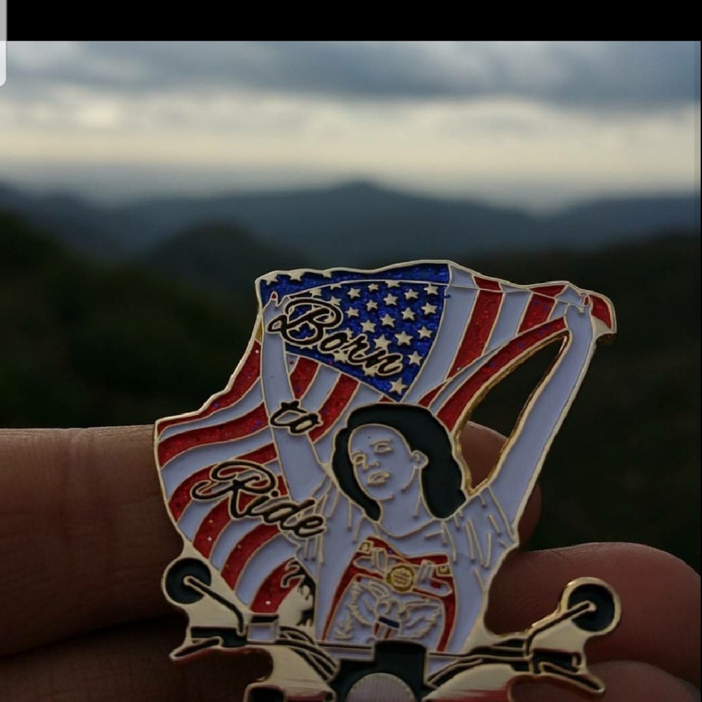 Lana del rey pin